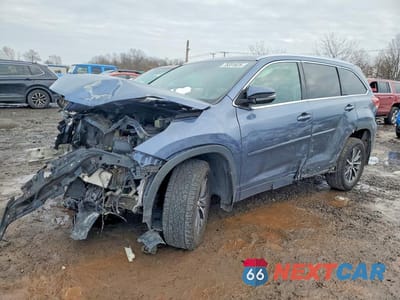 2017 TOYOTA HIGHLANDER XLE 5TDJZRFH0HS360535 - główne zdjęcie licytacji z USA - miniatura