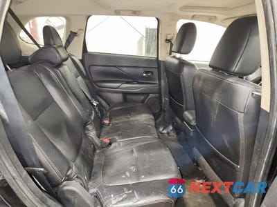 Zdjęcie 11 z 13 samochodu: 2016 MITSUBISHI OUTLANDER SE VIN:JA4AZ3A37GZ057378 - miniatura
