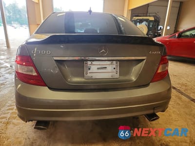 Zdjęcie 6 z 11 samochodu: 2011 MERCEDES-BENZ C300 VIN:WDDGF8BB1BR153615 - miniatura