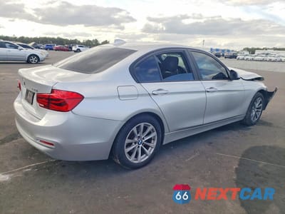Trzecie zdjęcie samochodu z tyłu: 2018 BMW 320 I VIN:WBA8E1G57JNU92507 - miniatura