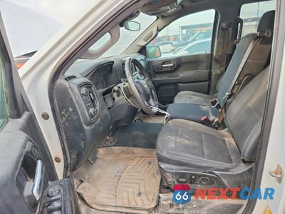 Zdjęcie 7 z 11 samochodu: 2022 CHEVROLET SILVERADO K1500 CUSTOM VIN:3GCPDBEK9NG638369 - miniatura