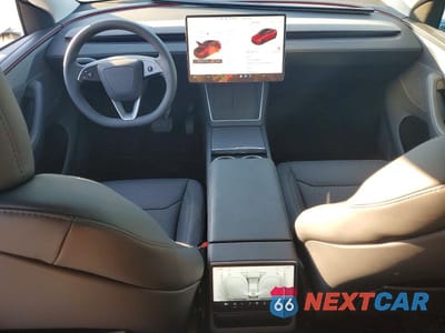 Zdjęcie 8 z 11 samochodu: 2026 TESLA MODEL Y VIN:7SAYGDED0TA469774 - miniatura