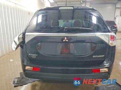 Zdjęcie 6 z 11 samochodu: 2014 MITSUBISHI OUTLANDER ES VIN:JA4AD2A39EZ005675 - miniatura