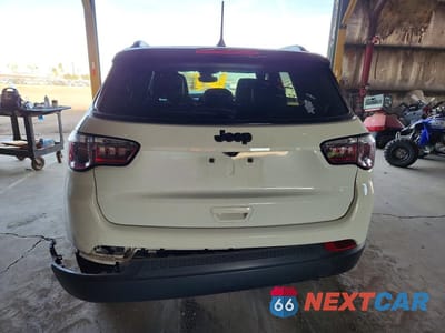 Zdjęcie 6 z 13 samochodu: 2022 JEEP COMPASS LATITUDE VIN:3C4NJCBB3NT234615 - miniatura