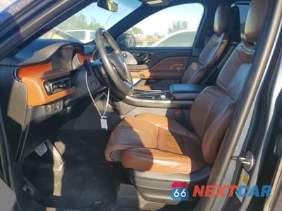 Zdjęcie 7 z 14 samochodu: 2021 LINCOLN AVIATOR RESERVE VIN:5LM5J7WC1MGL09107 - miniatura