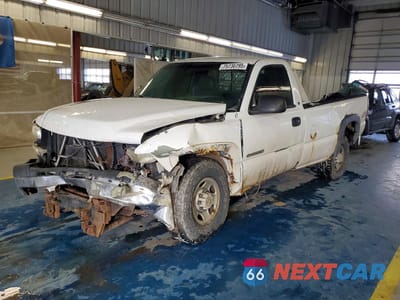 2002 CHEVROLET SILVERADO K2500 HEAVY DUTY 1GCHK24U62Z121040 - główne zdjęcie licytacji z USA - miniatura