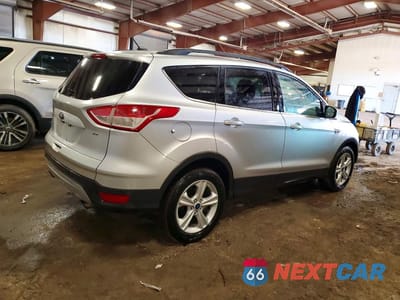 Trzecie zdjęcie samochodu z tyłu: 2016 FORD ESCAPE SE VIN:1FMCU0G72GUA55844 - miniatura