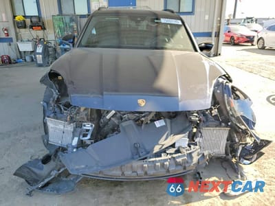 Piąte zdjęcie samochodu w środku: 2020 PORSCHE CAYENNE VIN:WP1AA2AY7LDA08867 - miniatura