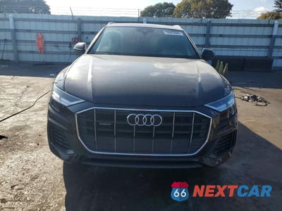 Piąte zdjęcie samochodu w środku: 2019 AUDI Q8 PREMIUM VIN:WA1AVAF15KD037157 - miniatura