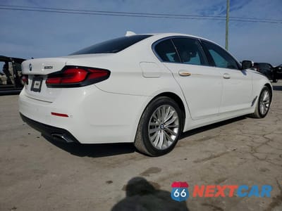 Trzecie zdjęcie samochodu z tyłu: 2021 BMW 530 VIN:WBA53BH09MCF68877 - miniatura