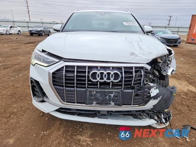 Piąte zdjęcie samochodu w środku: 2020 AUDI Q3 PREMIUM PLUS S-LINE VIN:WA1EECF36L1039002 - miniatura