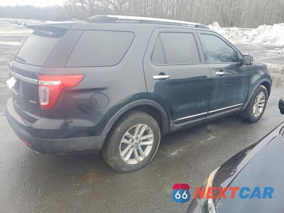 Trzecie zdjęcie samochodu z tyłu: 2013 FORD EXPLORER XLT VIN:1FM5K8D88DGB02816 - miniatura