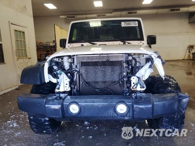 Piąte zdjęcie samochodu w środku: 2016 JEEP WRANGLER UNLIMITED SPORT VIN:1C4BJWDG0GL196370 - miniatura