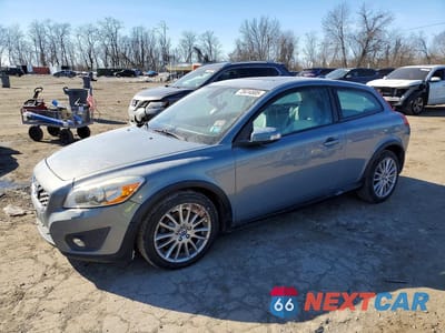 2012 VOLVO C30 T5 YV1672MK8C2269900 - główne zdjęcie licytacji z USA - miniatura