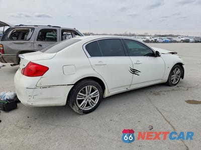 Trzecie zdjęcie samochodu z tyłu: 2015 INFINITI Q40 VIN:JN1CV6AR3FM650749 - miniatura
