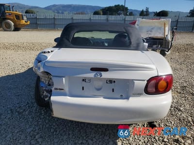 Zdjęcie 6 z 12 samochodu: 1999 MAZDA MX-5 MIATA VIN:JM1NB3530X0113851 - miniatura