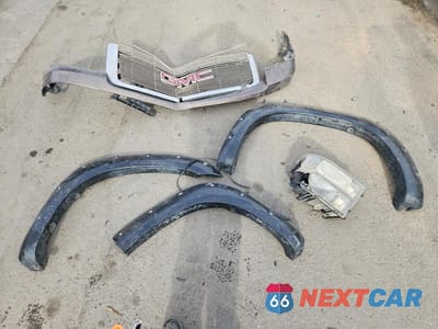 Zdjęcie 12 z 13 samochodu: 2007 GMC NEW SIERRA K1500 VIN:2GTEK133871704571 - miniatura