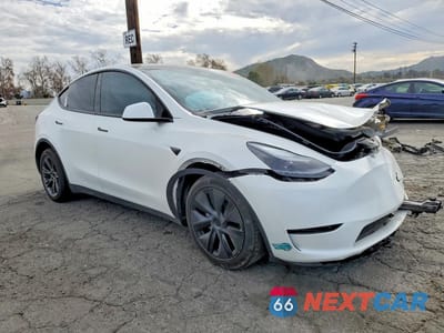 Czwarte zdjęcie samochodu z boku: 2025 TESLA MODEL Y VIN:7SAYGDEE0SF267799 - miniatura