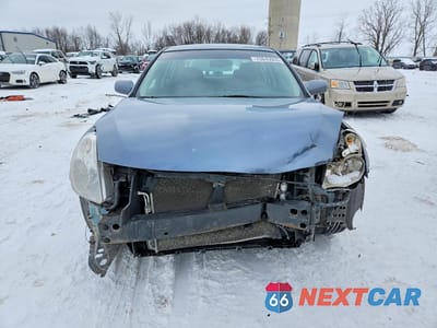 Piąte zdjęcie samochodu w środku: 2011 NISSAN ALTIMA BASE VIN:1N4AL2AP1BN508573 - miniatura