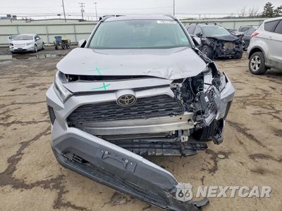 Piąte zdjęcie samochodu w środku: 2025 TOYOTA RAV4 XLE VIN:2T3P1RFV3SC546827 - miniatura