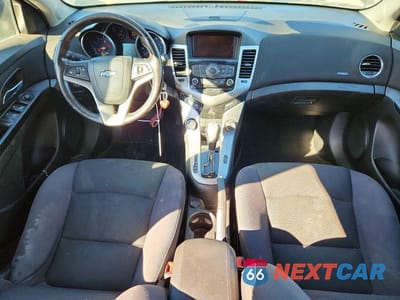 Zdjęcie 8 z 12 samochodu: 2014 CHEVROLET CRUZE LT VIN:1G1PC5SB1E7306701 - miniatura