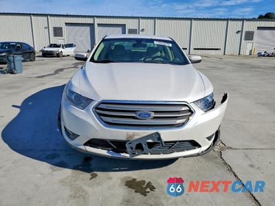 Piąte zdjęcie samochodu w środku: 2018 FORD TAURUS SEL VIN:1FAHP2E83JG125386 - miniatura