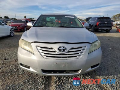 Piąte zdjęcie samochodu w środku: 2009 TOYOTA CAMRY BASE VIN:4T1BE46K29U283111 - miniatura