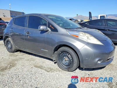 Czwarte zdjęcie samochodu z boku: 2016 NISSAN LEAF S VIN:1N4AZ0CP5GC302479 - miniatura