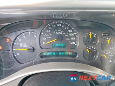 Zdjęcie 9 z 12 samochodu: 2003 GMC NEW SIERRA K1500 VIN:1GTEK19TX3E113979 - miniatura