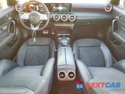 Zdjęcie 8 z 11 samochodu: 2020 MERCEDES-BENZ CLA 250 VIN:WDD5J4GB1LN061727 - miniatura