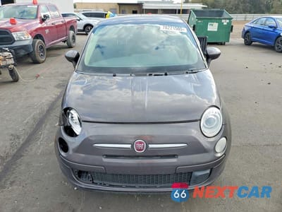 Piąte zdjęcie samochodu w środku: 2017 FIAT 500 POP VIN:3C3CFFKRXHT694239 - miniatura