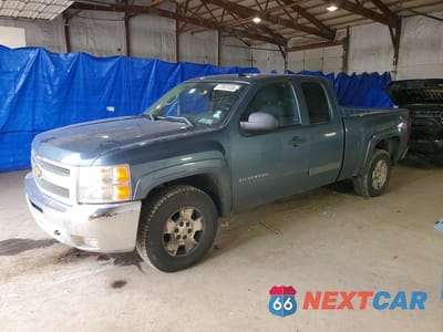 2013 CHEVROLET SILVERADO K1500 LT 1GCRKSE7XDZ380095 - główne zdjęcie licytacji z USA - miniatura
