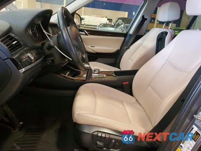 Zdjęcie 7 z 13 samochodu: 2017 BMW X3 XDRIVE28I VIN:5UXWX9C38H0W71006 - miniatura