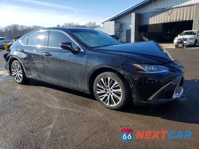Czwarte zdjęcie samochodu z boku: 2021 LEXUS ES 250 BASE VIN:58AD11D11MU002883 - miniatura