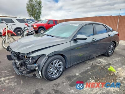 2024 HYUNDAI ELANTRA SEL KMHLM4DG5RU774973 - główne zdjęcie licytacji z USA - miniatura