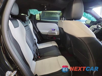 Zdjęcie 11 z 12 samochodu: 2021 MERCEDES-BENZ GLA 35 AMG VIN:W1N4N5BB1MJ241931 - miniatura