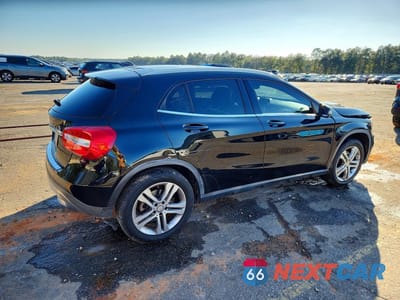 Trzecie zdjęcie samochodu z tyłu: 2016 MERCEDES-BENZ GLA 250 VIN:WDCTG4EB8GJ199162 - miniatura