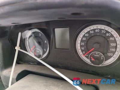 Zdjęcie 9 z 11 samochodu: 2014 RAM 2500 FLATBED TRUCK VIN:3C6UR5HLXEG105772 - miniatura