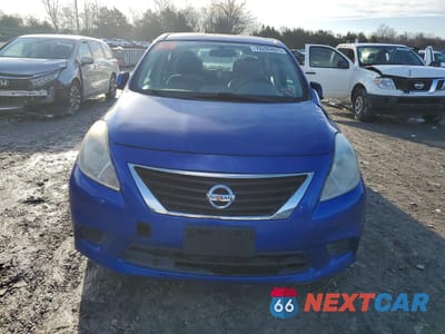 Piąte zdjęcie samochodu w środku: 2013 NISSAN VERSA S VIN:3N1CN7AP8DL871906 - miniatura