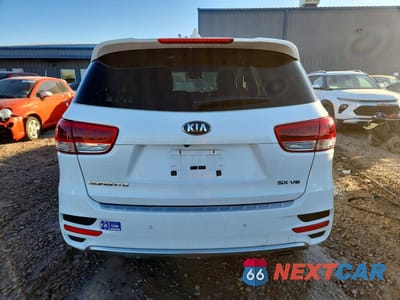 Zdjęcie 6 z 12 samochodu: 2017 KIA SORENTO VIN:5XYPK4A50HG194299 - miniatura