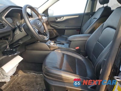 Zdjęcie 7 z 12 samochodu: 2022 FORD ESCAPE SEL VIN:1FMCU9H95NUA59890 - miniatura