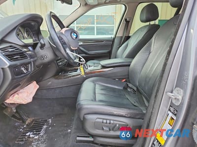 Zdjęcie 7 z 13 samochodu: 2014 BMW X5 XDRIVE35I VIN:5UXKR0C56E0C27952 - miniatura