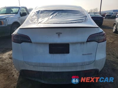 Zdjęcie 6 z 13 samochodu: 2023 TESLA MODEL Y VIN:7SAYGDEF7PF936795 - miniatura