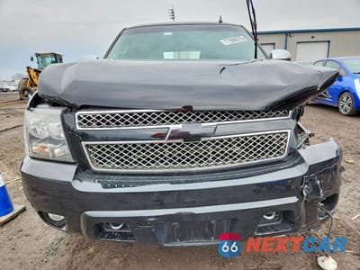 Piąte zdjęcie samochodu w środku: 2013 CHEVROLET TAHOE K1500 LTZ VIN:1GNSKCE08DR150217 - miniatura