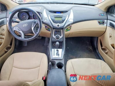 Zdjęcie 8 z 11 samochodu: 2012 HYUNDAI ELANTRA GLS VIN:KMHDH4AE5CU441207 - miniatura