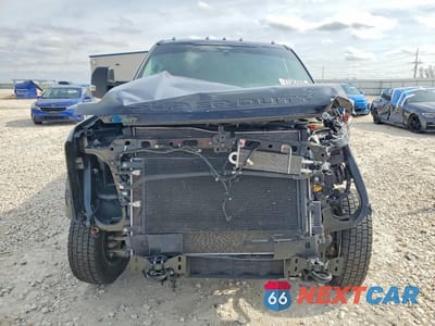 Piąte zdjęcie samochodu w środku: 2026 FORD F450 SUPER DUTY VIN:1FTRF4DTXTEC28872 - miniatura