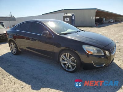 Czwarte zdjęcie samochodu z boku: 2013 VOLVO S60 T5 VIN:YV1612FS9D2208524 - miniatura