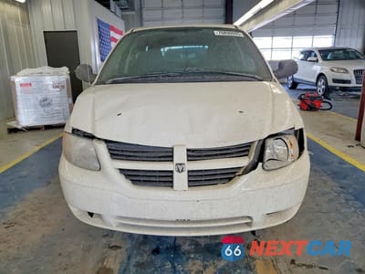 Piąte zdjęcie samochodu w środku: 2007 DODGE GRAND CARAVAN SE VIN:1D4GP24E27B182054 - miniatura