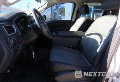 Zdjęcie 9 z 10 samochodu: 2019 NISSAN TITAN S VIN:1N6AA1EK6KN518926 - miniatura