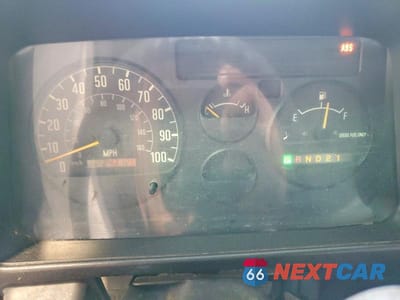 Zdjęcie 9 z 13 samochodu: 2004 ISUZU NPR BOX TRUCK VIN:JALB4B14847002312 - miniatura